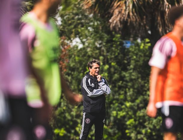 El DT argentino que llega a Inter Miami tras Mascherano y tiene una historia que lo une a Lionel Messi