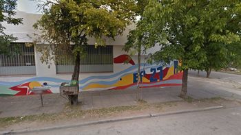 ¡meado!, la burla de una docente a un nene que se orino encima ¡meado!, la burla de una docente a un nene que se orino encima