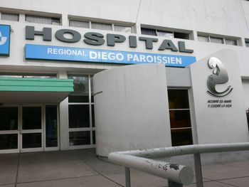 Su ex le pegó un tiro en la cabeza pero sobrevivió