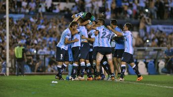 ¿que tiene que pasar para que racing salga campeon? ¿que tiene que pasar para que racing salga campeon?