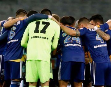 Las felicitaciones de los jugadores de Boca a los chicos de la hazaña contra Banfield