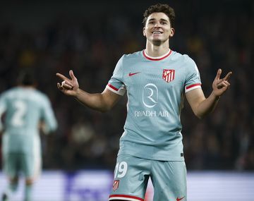 Dobletes de Julián y Correa en el triunfo de Atlético de Madrid por la Champions 