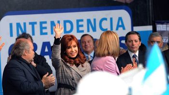 cristina pidio al agro que se una con la industria y cito a su hijo maximo cristina pidio al agro que se una con la industria y cito a su hijo maximo