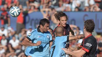 colon igualo sin goles ante belgrano y sigue prendido en la pelea colon igualo sin goles ante belgrano y sigue prendido en la pelea