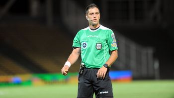 fernando echenique sera el arbitro del cruce entre boca y san lorenzo fernando echenique sera el arbitro del cruce entre boca y san lorenzo