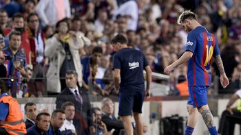 la peor noticia: messi se desgarro y no llega para jugar las eliminatorias la peor noticia: messi se desgarro y no llega para jugar las eliminatorias