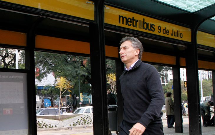 Macri: Miles de pasajeros recuperarán una hora por día