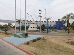 cordoba: un alumno llevo un arma a la escuela y se activo un operativo policial cordoba: un alumno llevo un arma a la escuela y se activo un operativo policial