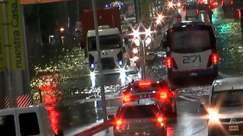 Las intensas precipitaciones provocaron anegamientos en varios barrios de la Ciudad y el conurbano. Las intensas precipitaciones provocaron anegamientos en varios barrios de la Ciudad y el conurbano.