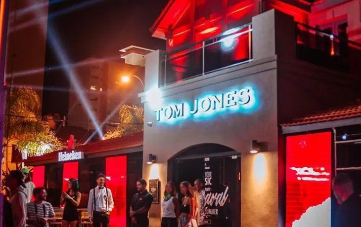 Golpiza en Necochea: detuvieron a los patovicas y clausuraron el local