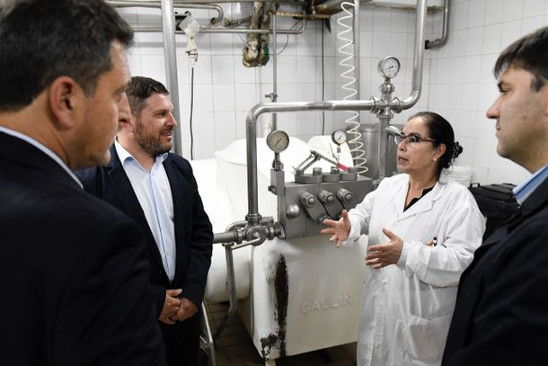 Sergio Massa en la heladería Los Amores