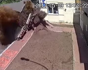 Explotó una cañería cloacal en Ucrania