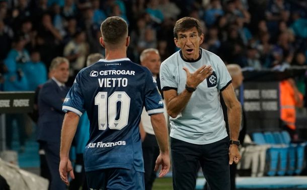 Luciano Vietto se despidió de Racing y fue duro con Gustavo Costas: Somos polos opuestos
