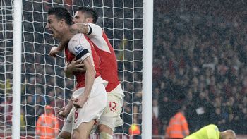 conmocion en la premier league: dos jugadores, a punto de confesar su homosexualidad conmocion en la premier league: dos jugadores, a punto de confesar su homosexualidad