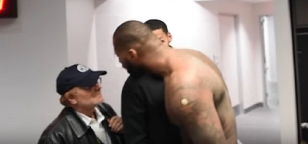 El momento en el que Cousins increpa al periodista