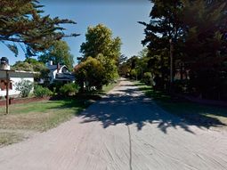 Villa Gesell: sorprenden a un grupo de personas jugando un partido de fútbol en plena cuarentena