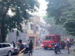 incendio en monserrat: al menos 70 personas evacuadas en un edificio incendio en monserrat: al menos 70 personas evacuadas en un edificio