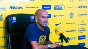 paolo montero no pudo ir a entrenar por la inundacion paolo montero no pudo ir a entrenar por la inundacion