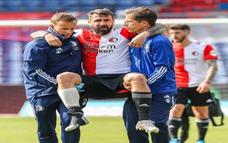 Grave lesión de Lucas Pratto en el Feyennord