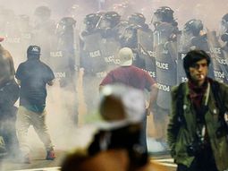 estado de emergencia en charlotte tras otra noche de protestas por la muerte de un hombre negro estado de emergencia en charlotte tras otra noche de protestas por la muerte de un hombre negro