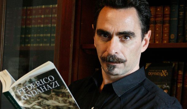 El Gobierno confirmó el pago de $10 millones a Andahazi para una serie en la TV Pública