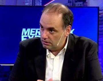 Manuel Adorni sin el implante capilar