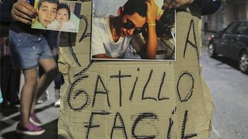 la pareja del trapito declaro que el policia le disparo cuando estaba en el piso la pareja del trapito declaro que el policia le disparo cuando estaba en el piso