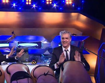 Pettinato se animó a hacer percusión con colas