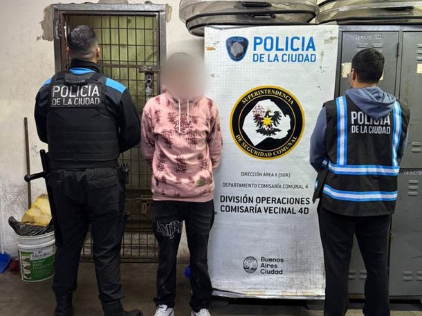 Uno de los detenidos tiene antecedentes por lesiones graves y un pedido de captura vigente por robo Uno de los detenidos tiene antecedentes por lesiones graves y un pedido de captura vigente por robo