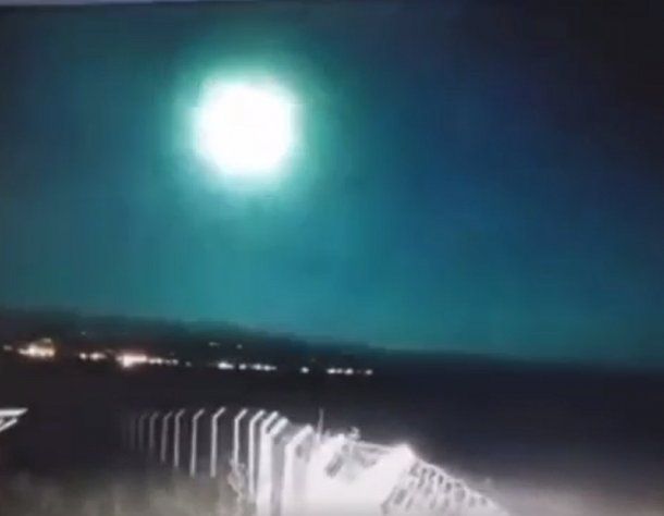 Bariloche: un meteorito iluminó la medianoche y sorprendió a todos