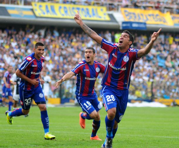 Unión igualó con San Lorenzo y ambos siguen en el descenso