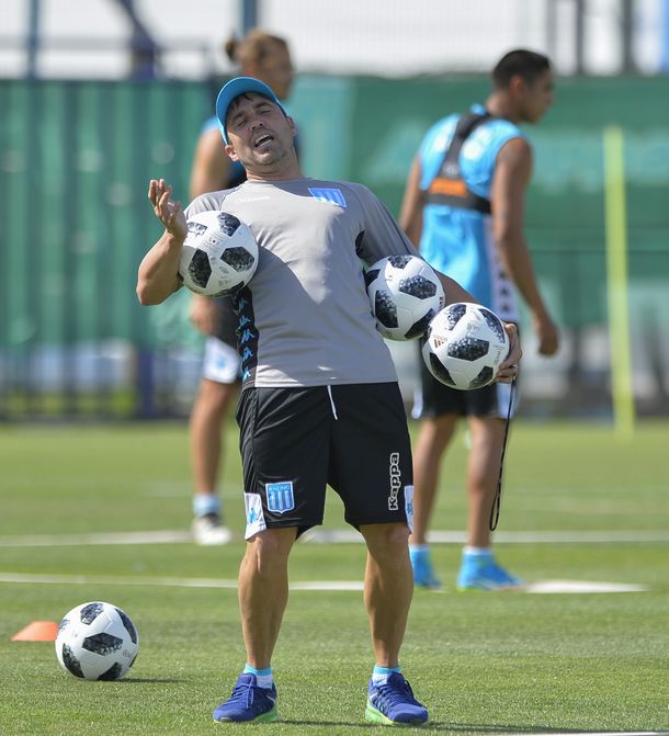 Eduardo Coudet en el entrenamiento de Racing