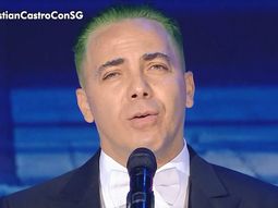 cristian castro aparecio tenido de verde en lo de susana gimenez y le robo un beso cristian castro aparecio tenido de verde en lo de susana gimenez y le robo un beso