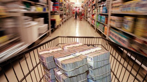 ¿Cuánto necesita ganar una familia para no caer en la pobreza?