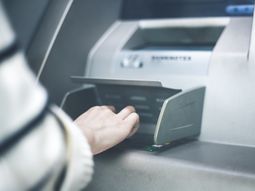 Por ahora, el banco de FEMSA deberá esperar. Por ahora, el banco de FEMSA deberá esperar.