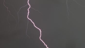 un rayo dano una mano del cristo redentor de rio un rayo dano una mano del cristo redentor de rio