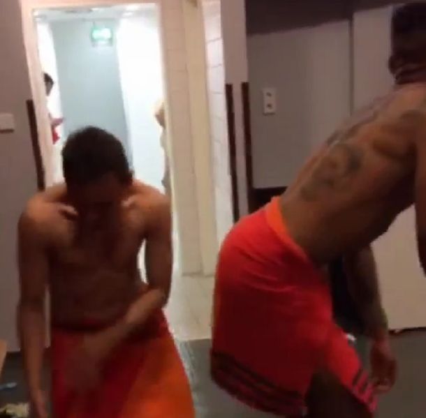 Mirá el baile hot de los jugadores de Bayern Munich para festejar el pase a semis