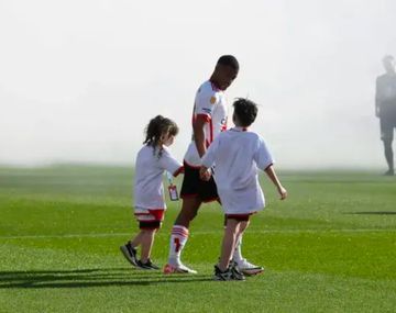 La nena hincha de River y fanática de De La Cruz cumplió su sueño