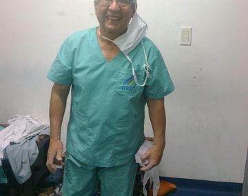 Es jubilado y volvió a trabajar por la pandemia: Seré médico hasta que se pueda