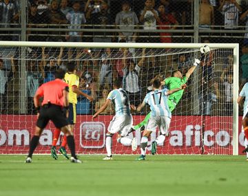 El golazo de Lionel Messi ante Colombia por Eliminatorias