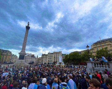 Así fue el masivo banderazo de hinchas argentinos en Londres