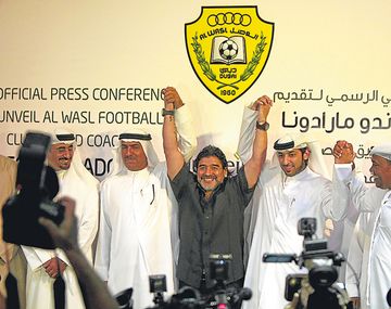 Maradona agradeció al Al Wasl y busca seguir en el equipo árabe