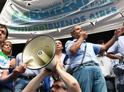 La Bancaria convocó a sus afiliados a movilizarse para apoyar la derogación de Ganancias