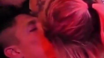 ¿nacio el amor?: el apasionado beso de brian sarmiento con danelik en gran hermano ¿nacio el amor?: el apasionado beso de brian sarmiento con danelik en gran hermano