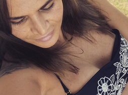 Amalia Granata espera la llegada de Roco, descansando en su casa de Puerto Madero. Amalia Granata espera la llegada de Roco, descansando en su casa de Puerto Madero.