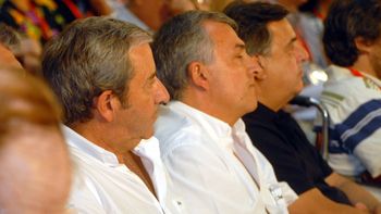 con el triunfo de la postura de sanz, cobos se bajo de su candidatura con el triunfo de la postura de sanz, cobos se bajo de su candidatura