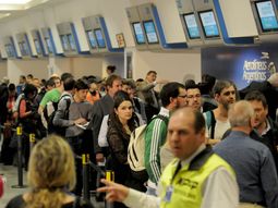 Pilotos de Latam anunciaron paro Pilotos de Latam anunciaron paro