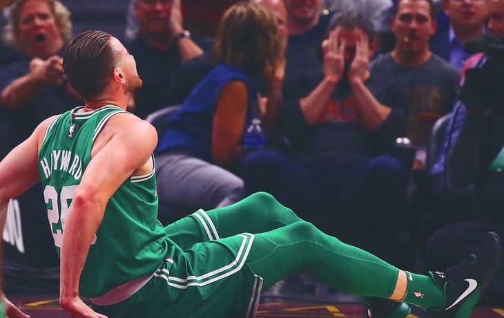 Gordon Hayward se destrozó la pierna