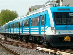 el tren sarmiento funciona con demoras y cancelaciones tras el descarrilamiento de ayer