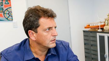 repudian a sergio massa por persecucion de militantes que trabajan en el estado repudian a sergio massa por persecucion de militantes que trabajan en el estado